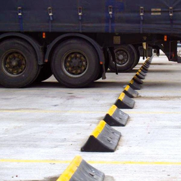 TruckStop A-SAFE – detail instalace – ochrana parkovacích míst pro nákladní vozy.