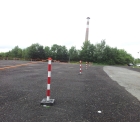 Absperrpfosten Economic mit eckigem Sockel, gelb-schwarz