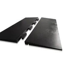 Anfahrleiste-Ecke StandardRecycled aus recyceltem PVC – 445×150×3-15mm, glatte Oberfläche, grau