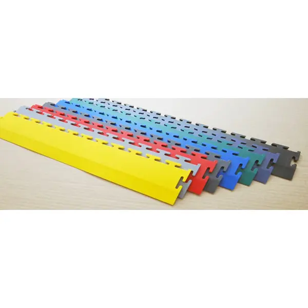 Anfahrleiste für Bodenfliesen Ecotile PVC – dunkelgrau, 500×80×7 mm