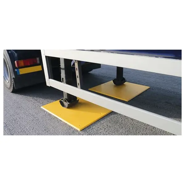 Anhängerplatten Trailer Plate – gelb, 990×990×15 mm, 8× vorgebohrtes Loch