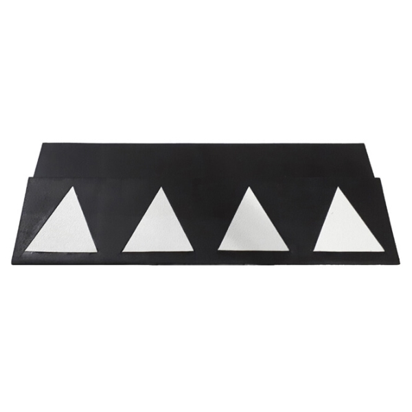 Auffahrrampe Silence für Stahlplatten – recycelter Gummi, Schwarz, 400×1000×42 mm