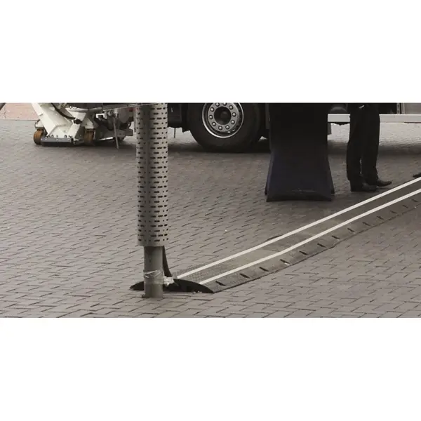 Begehbarer Kabelschutz maxi – 500×390×40 mm