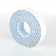Beständiges, biegsames Bodenband mit Antirutsch-Oberfläche WT-5845 – PU, weiß, 50 mm × 12,5 m