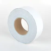 Beständiges, biegsames Bodenband mit glatter Oberfläche WT-5846 – PU, weiß, 75 mm × 25 m