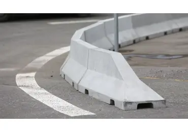 Betonschutzplanke 50 HS01CSB – Endstück, 2000×440×500 mm