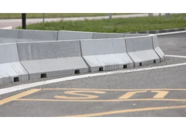 Betonschutzplanke 50 HS01CSB – Mittelstück, 2000×440×500 mm