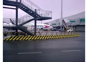 Betonschutzplanke 50 HS01CSB, schraffiert – Mittelstück, gelb–schwarz, 2000×440×500 mm