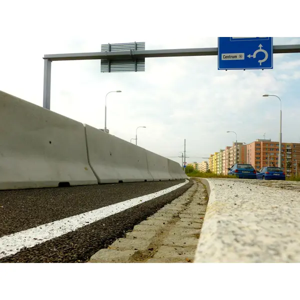 Betonschutzplanke 50 HS01CSB, schraffiert – rechtes Endstück, gelb–schwarz, 2000×440×500 mm