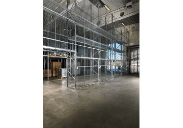 Draht- und Stahlgitter Modul Vario mit Länge 15m und mehr – Maschendraht 100×20mm, Draht D.2,5mm, Ständer 60×60×2350mm, verzinkt, H.2350mm