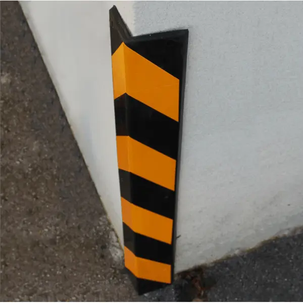 Eckenschutz, Gummi-Prallschutz Rubber 800 – schwarz, Reflexstreifen, 800×100×8 mm