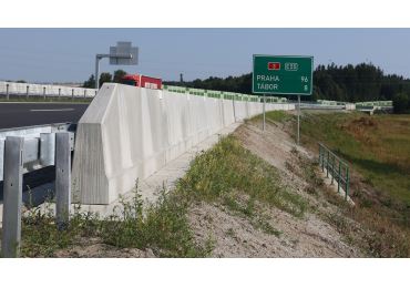 Einseitige Betonschutzplanke TYP100 – Endstück, 4000×549×1000mm