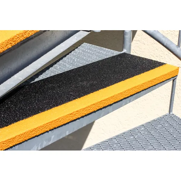 GFK-Antirutsch-Treppenkantenprofil Medium – breit, 230×600×30 mm, Dicke 3,8 mm, gelb