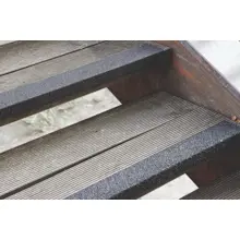 GFK-Antirutsch-Treppenkantenprofil Premium – eng, 70x800x30 mm, Dicke 4,2 mm, schwarz