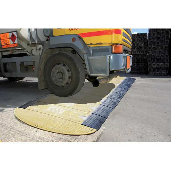 Grabenabdeckung 15/5 bis zur Breite 700 mm, Endstück – SMC, Tragfähigkeit 44t, 1500×500 mm