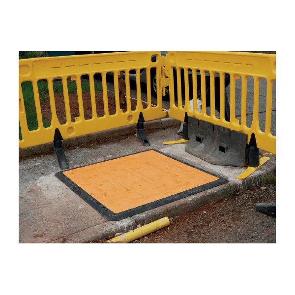 Pochozí krycí deska s pryžovým lemem LowPro 12/8, pro výkop šířky do 700 mm