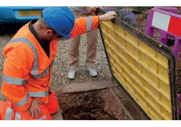 Grabenabdeckung mit Gummienden LowPro 15/10, bis zur Breite 1200 mm