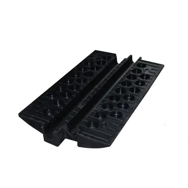 Gummibremse – Kabelübergang 30 km/h, 30 t – 500×300×55,6 mm, schwarz-gelb