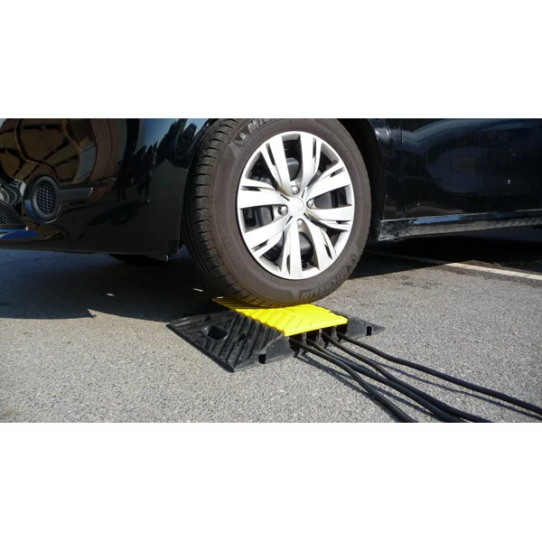 Kabelbrücke, 10 t, Eckstück – 250×500×70 mm, schwarz