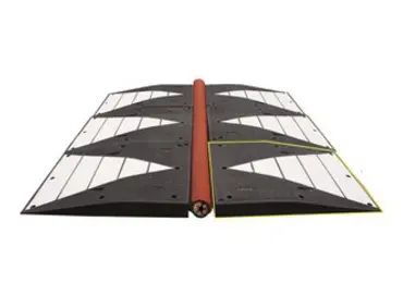 Kabelbrücke, 5 km/h, 40 t – 1200×750×0/100 mm, weiß-schwarz