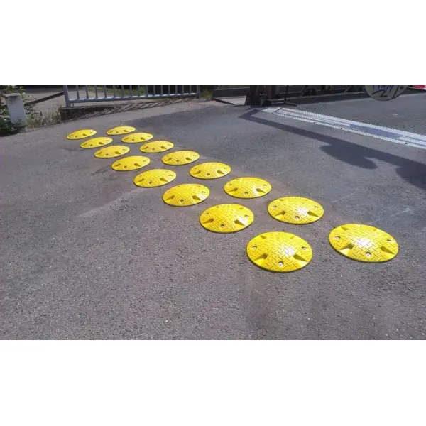 Kleine Bremsschwelle Berliner Kissen, Retarder 20km/h, gelb
