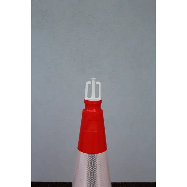 Leitkegelaufsatz RotaCap Universal, drehbar für Kunststoffkette und Absperrband – weiß