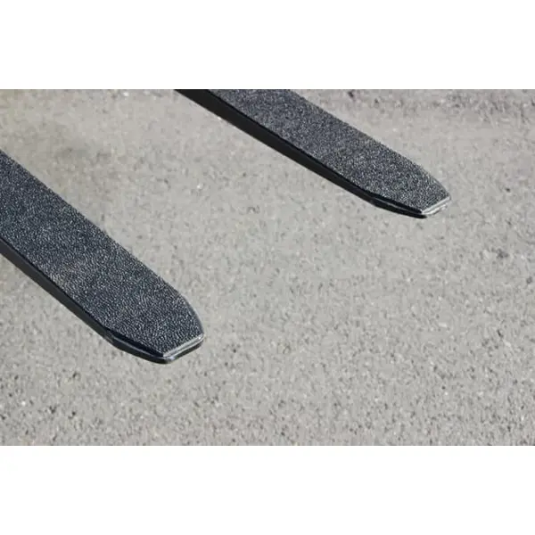 Magnetischer Antirutsch-Gabelzinkenschutz – schwarz, 1500×100×4 mm, Paar