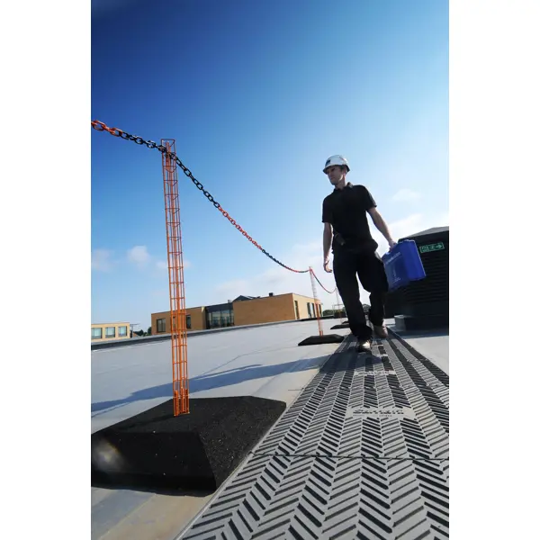 Mobile Dachabsperrung – Drahtpfosten inkl. Pfostenfuß aus recyceltem Gummi