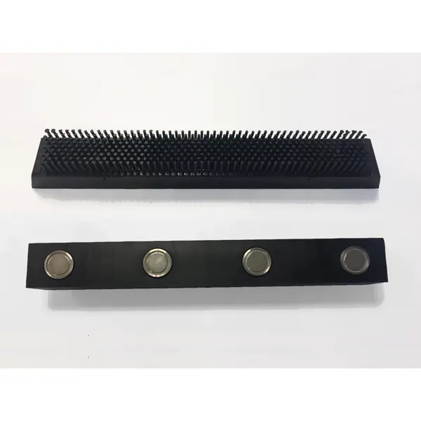 Mobiler Magnet-Prallschutz für Flurfördertechnik mit Gummiborsten – 400×50×50 mm
