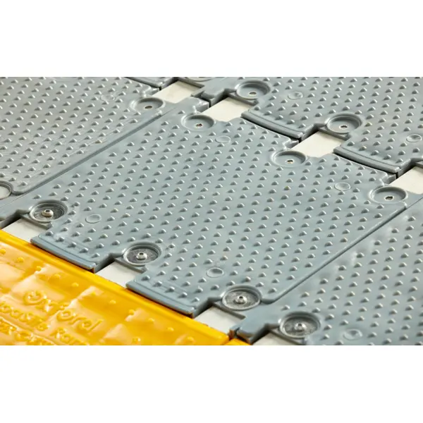 Modulare Auffahrrampe – Tragkraft 2 t, 1850×400×79 mm, gelb-grau