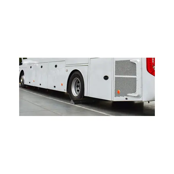 Parkovací doraz nákladných vozidiel Coach Stop – 220×115×1000 mm