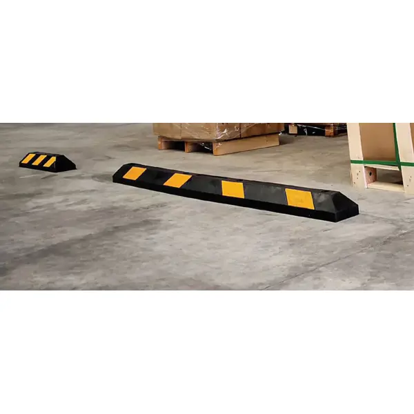 Parkstopper für PKW mit Reflexstreifen – 900×150×100 mm