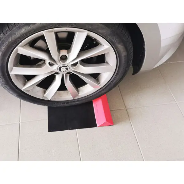 Parkstopper für Pkw Wheel Stop EASY – rot