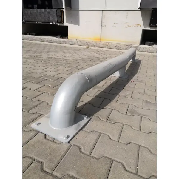 Reifenleitboard für LKW, verzinkter Stahl, L. 2620 mm, H. 260 mm, DM. 140 mm, S. 3 mm (Paar)