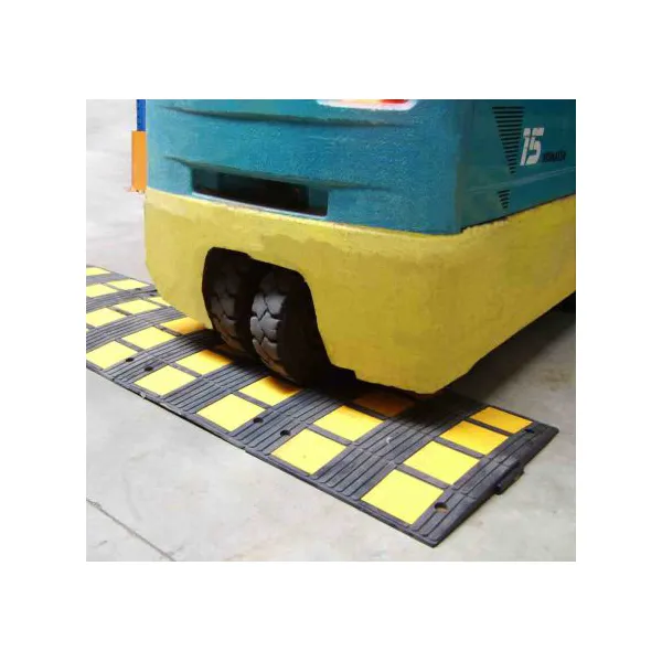 Retarder – Kabelbrücke 10 km/h, 40 t – 1200×250×100 mm, gelb-schwarz