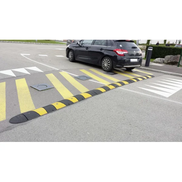 Retarder – Kabelbrücke 25 km/h, 30 t–1830×300×55 mm, gelb-schwarz