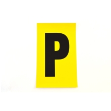 Selbstklebende Buchstaben – Zeichen ''P'', gelber Hintergrund, 6 Zeichen auf Karte