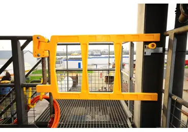 Selbstschließendes Sicherheitstor SafeGate – gelb, 560 mm