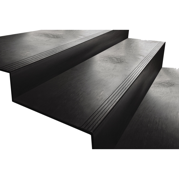 Treppenkantenprofil StandardRecycled aus recyceltem PVC – 300×200×1080×10mm, glatte Oberfläche, schwarz