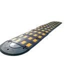 Verzögerungsschwelle, Retarder mit reflektierenden Streifen LP650, Durchlaufelement – 500×650×55 mm, schwarz-gelb
