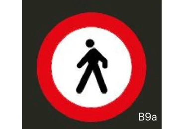 Vorgefertigte Straßenmarkierung "Verbot für Fußgänger" – Thermoplast