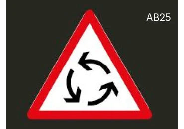 Vorgefertigte Warnstraßenmarkierung "Kreuzung mit Kreisverkehr" – Thermoplast