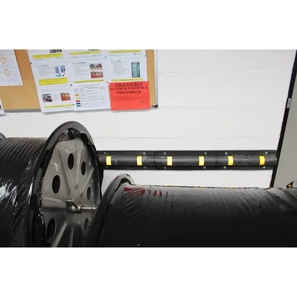 Ochranný nástenný profil Economic – recyklovaná guma, čierna, 1000×180×14 mm