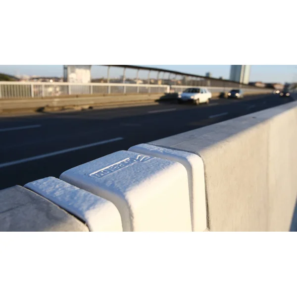 Zweiseitige Betonschutzplanke TYP120 – linkes Endstück, 4000×695×1200 mm